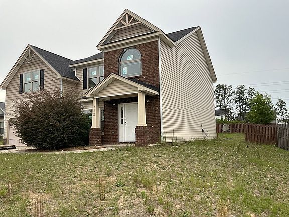 3rd image of 7260 Roundstone Dr