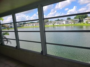 96 Chatham E #96-D, West Palm Beach, FL 33417