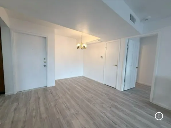 2820 S Bartell Dr #I-210, Houston, TX 77054