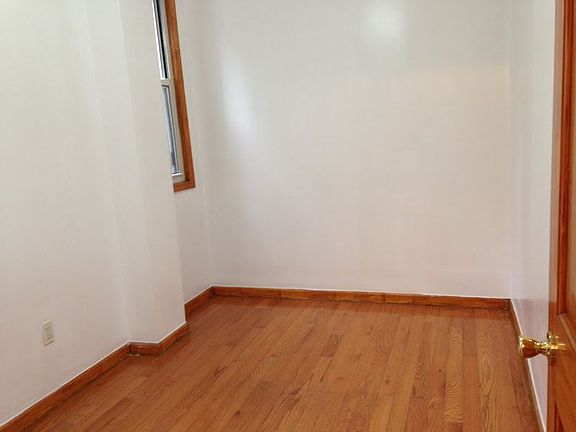2nd image of 13 Market St APT 5