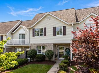 110 Longvue Dr, White Oak, PA 15131