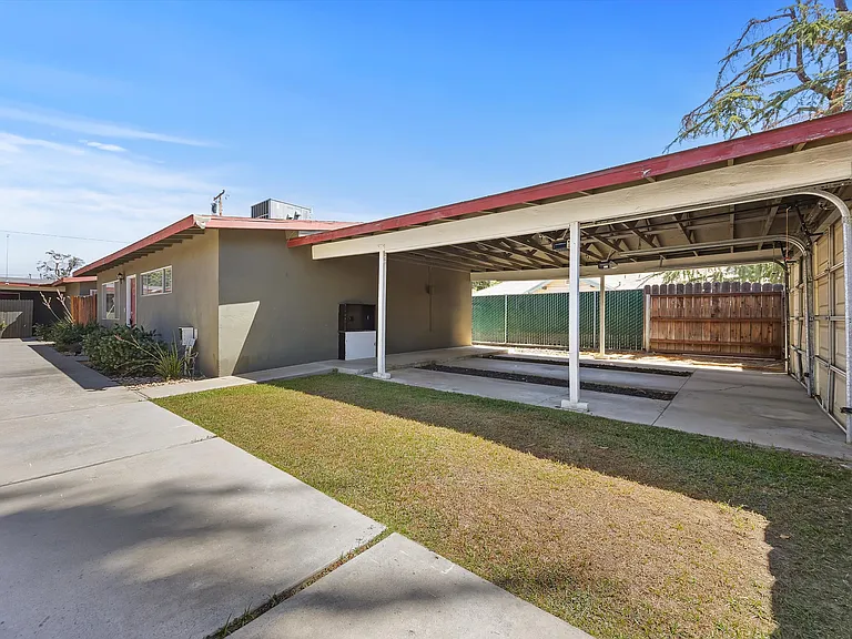 1928 Dracena St — Photo 15