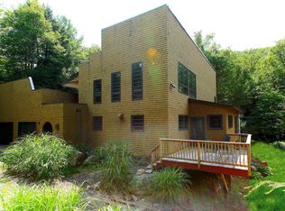 8 Butternut Ln, Great Barrington, MA 01230