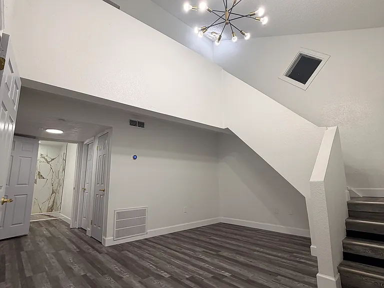 11891 Lakewood Dr — Photo 3