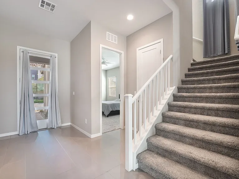 813 Horizon Canyon Dr — Photo 4