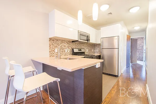 Rented by Brick&Mortar | media 9