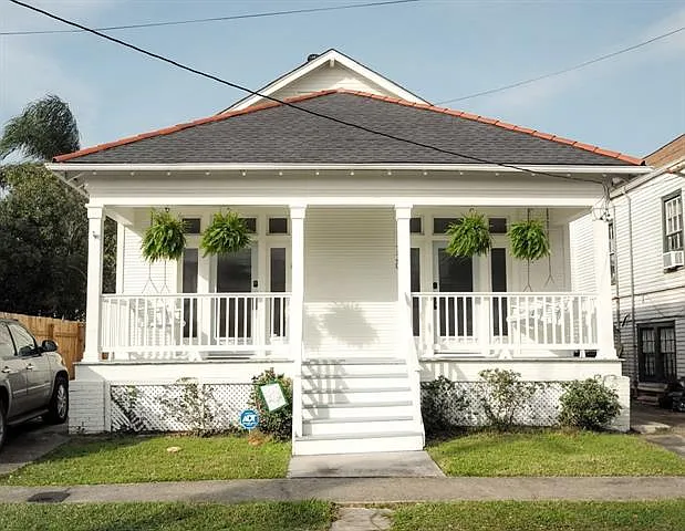 720 Upperline St — Photo 1