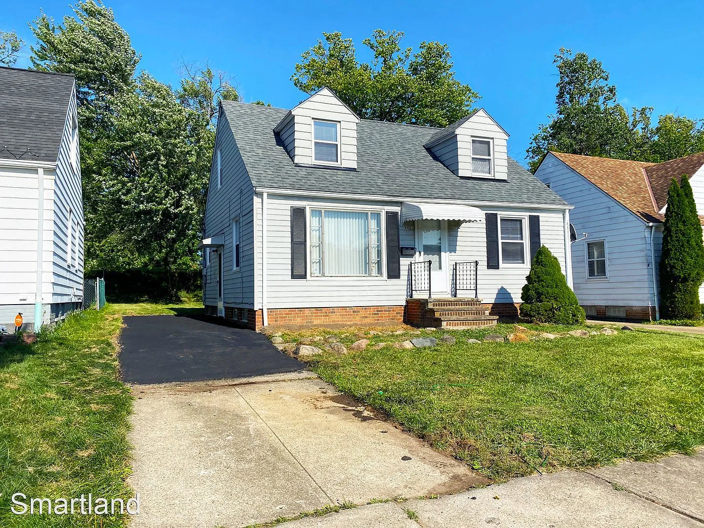 5421 Oakwood Ave photo 1