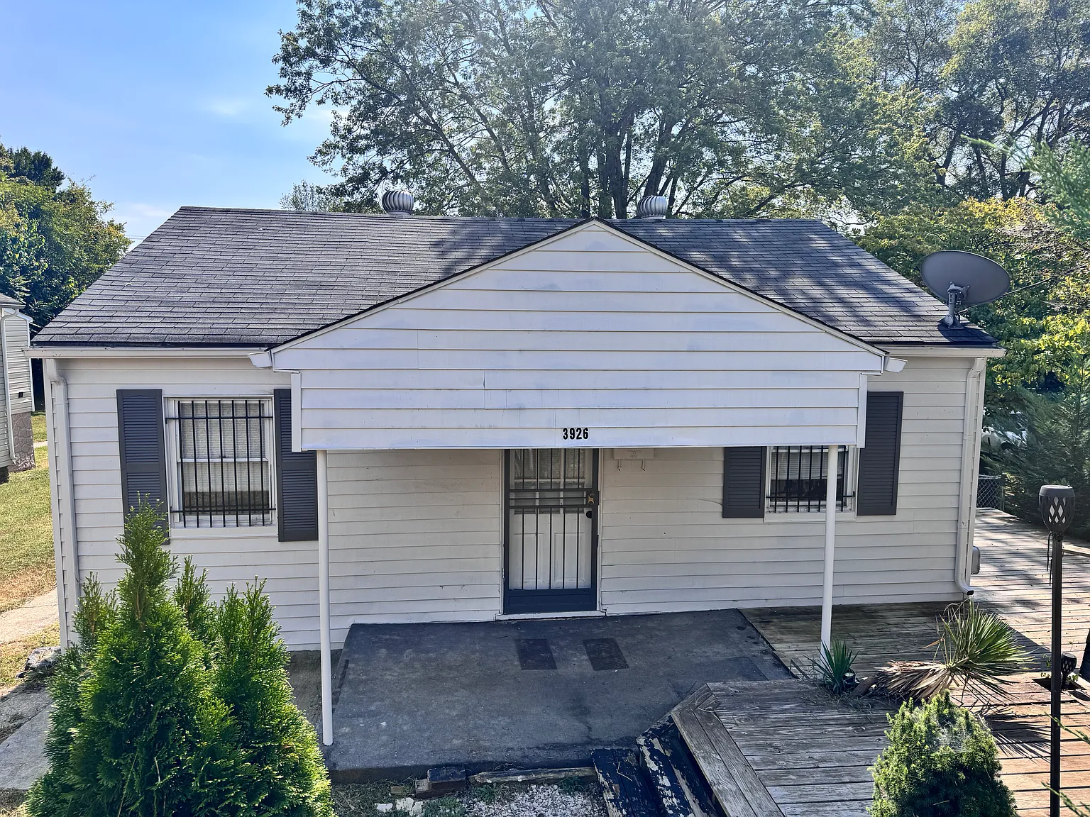 2 bed, 900 sqft, $1,800 — Photo 2
