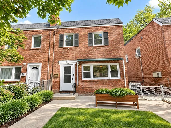 5926 Post Rd, Bronx, NY 10471