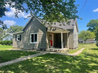 916 N Maple St, Saint Elmo, IL, 62458