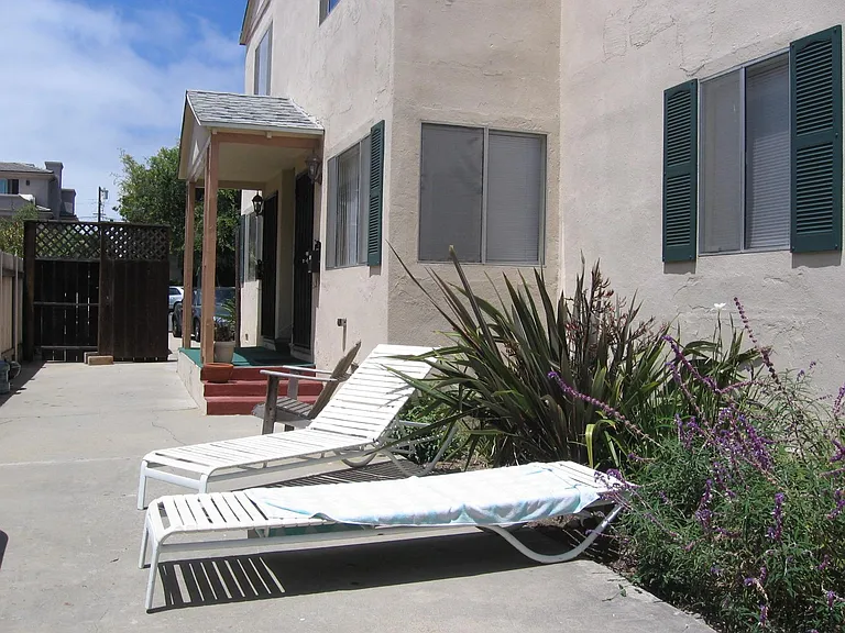 955 Diamond St — Photo 10