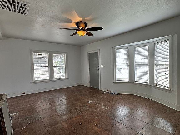 5th image of 3238 ashby