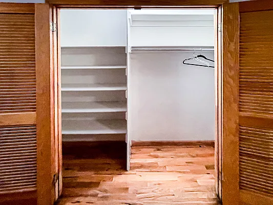 Rented by Array Property Group LLC  | media 16