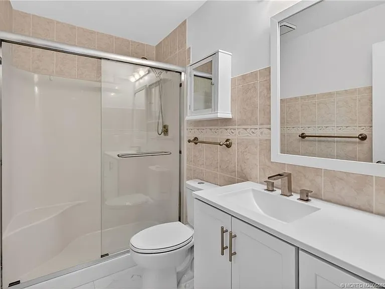2 Lake Vista Trl #107 — Photo 22