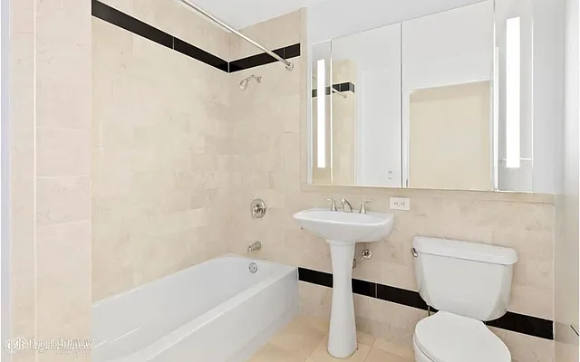 Rented by Douglas Elliman | media 20