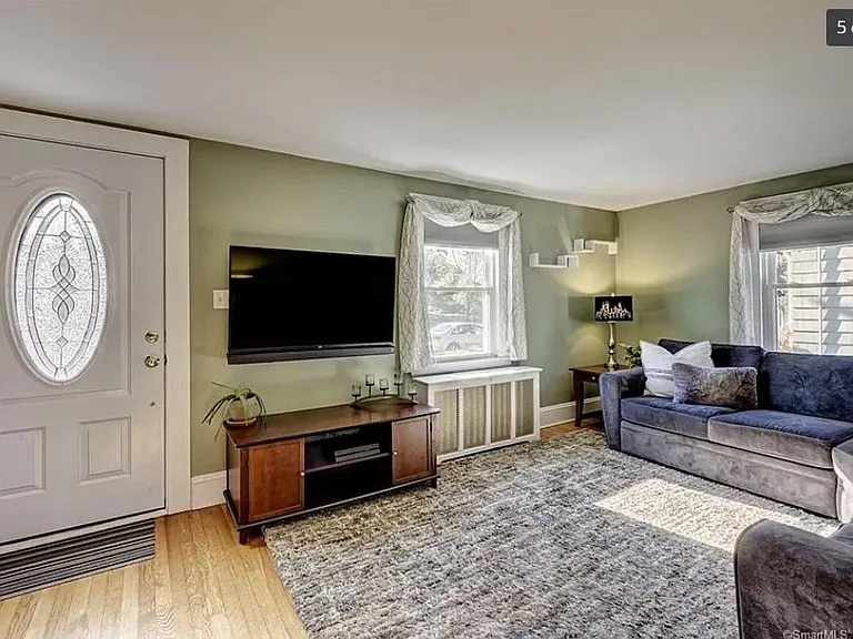 168 Roseleah Ave — Photo 3