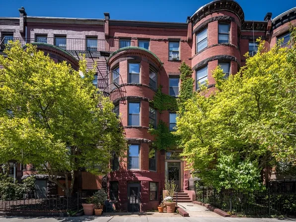 918 Beacon St APT 3, Boston, MA 02215