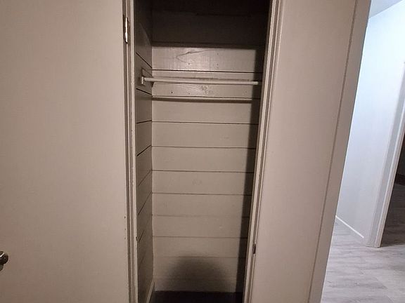5th image of 1142 Grape St