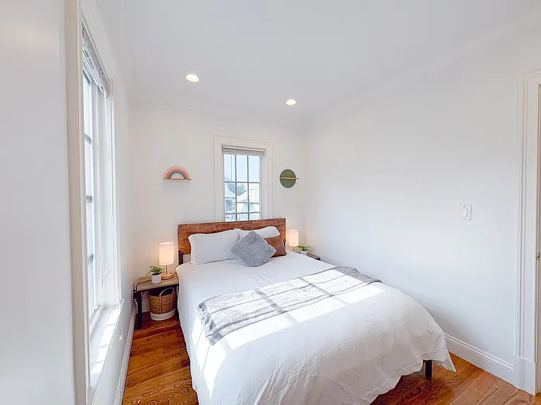 87 Stephen St #1C — Photo 82