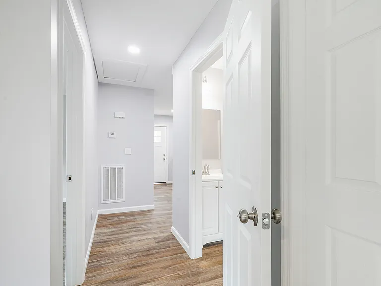 6900 Seaver Dr #1 — Photo 20