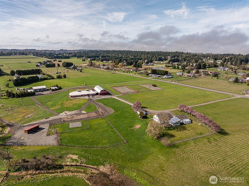 5th image of 4596 Woodcock Road