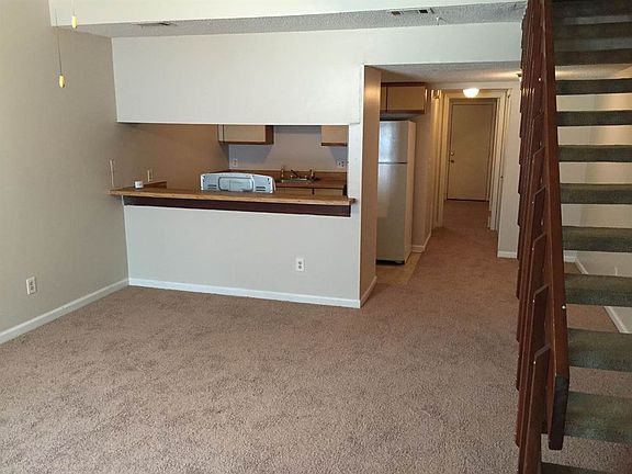 2nd image of 2363 Sandpiper St #E