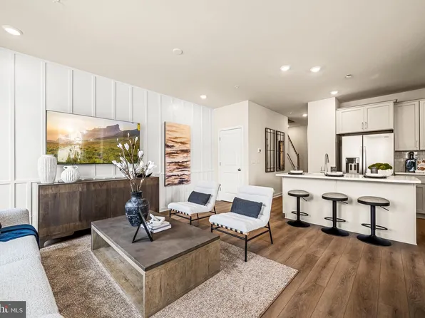 117 Abramo Victor Dr, Downingtown, PA 19335