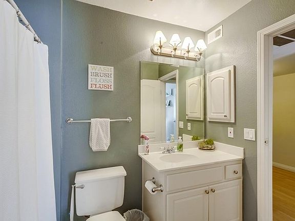 2nd image of 12055 Alta Carmel Ct Unit 184