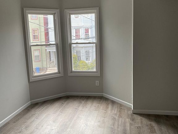 5th image of 160 S 11th St Floor 2