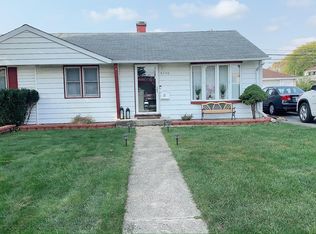 8740 S Keeler Ave, Hometown, IL 60456