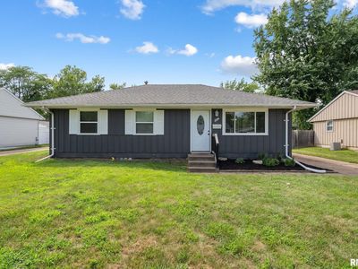 2506 Holly Dr, Bettendorf, IA, 52722