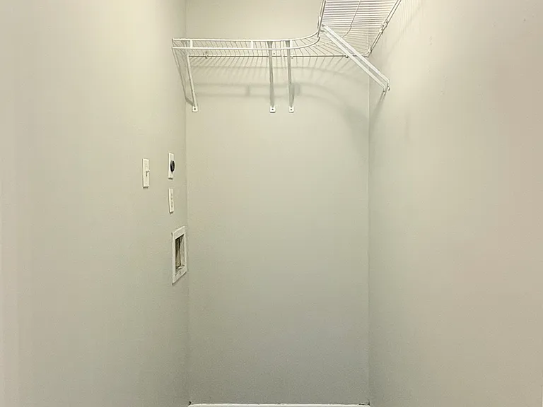 140 Highland Ave — Photo 19