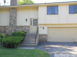 7306 Pontiac Cir, Chanhassen, MN 55317