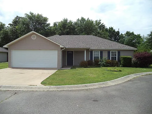 127 Wintergreen Ct Photo 1