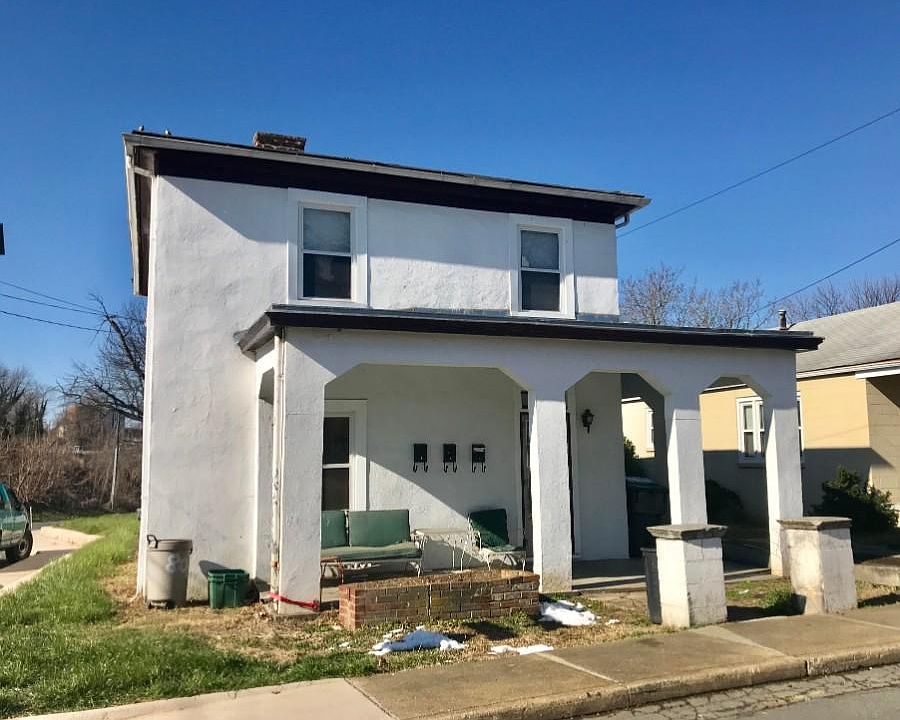 2nd image of 700 West St APT B