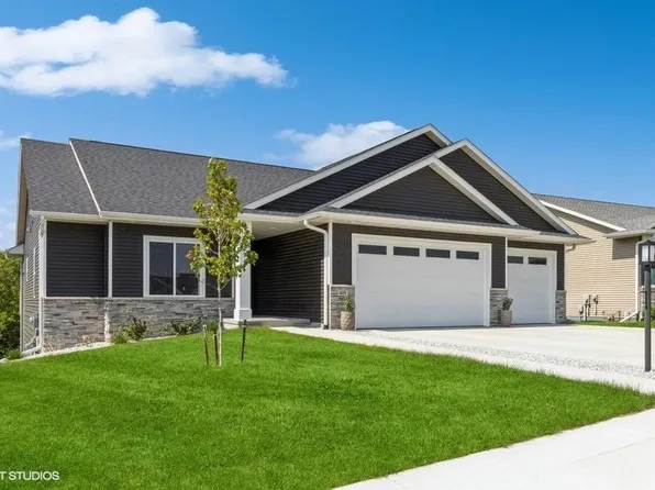 611 Leslie Ln, Tiffin, IA 52340