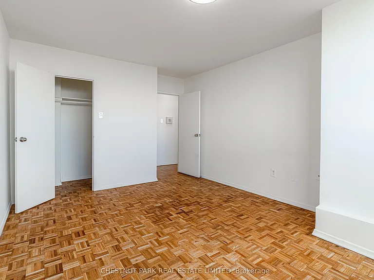 40 Godstone Rd #1507 — Photo 20