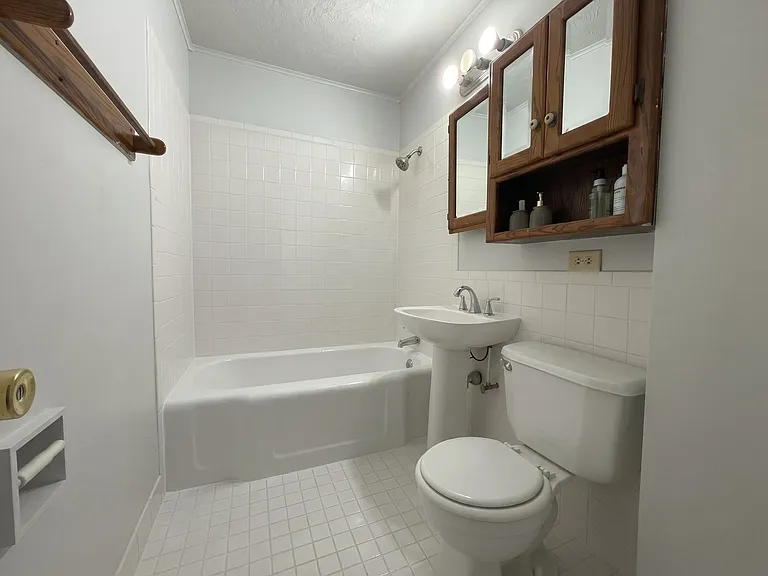 854 Carrolton Ave — Photo 11