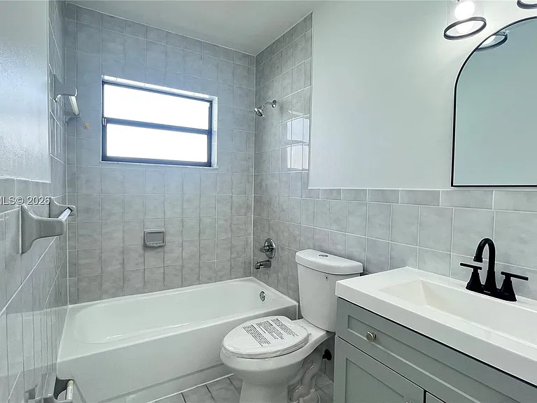 2820 SW 25th St #2820 — Photo 13