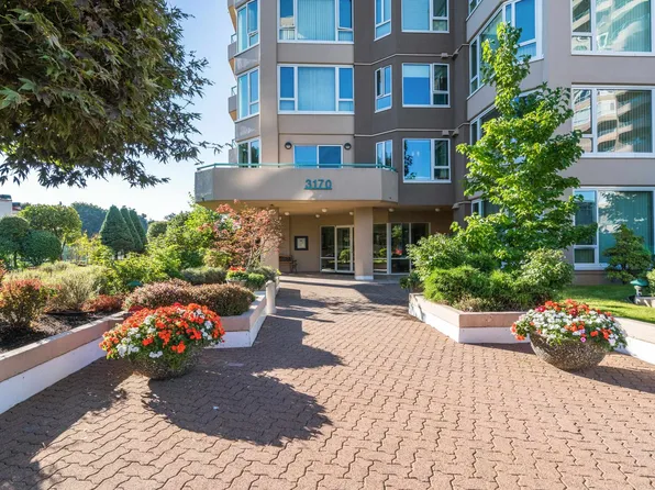 3170 Gladwin Rd #203, Abbotsford, BC V2T 5T1