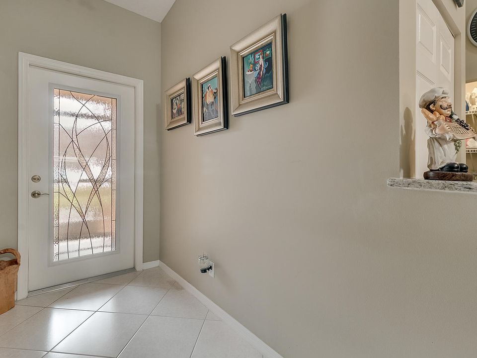 1st image of 8510 Logia Cir