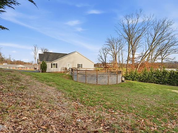 3rd image of 14482 Peaceful Ln
