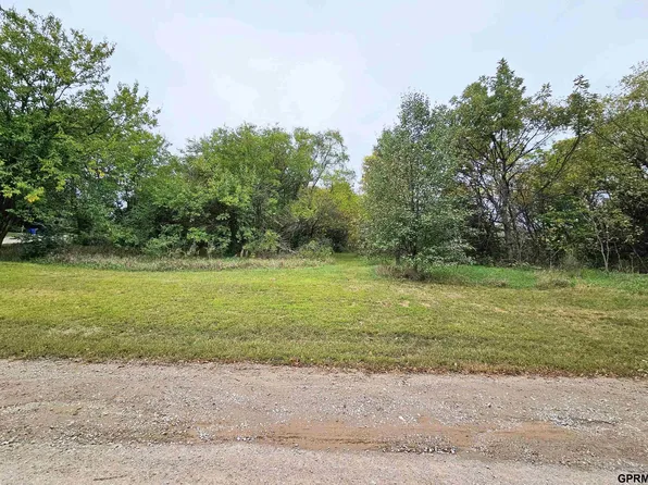 2028 N 136th St, Omaha, NE 68164