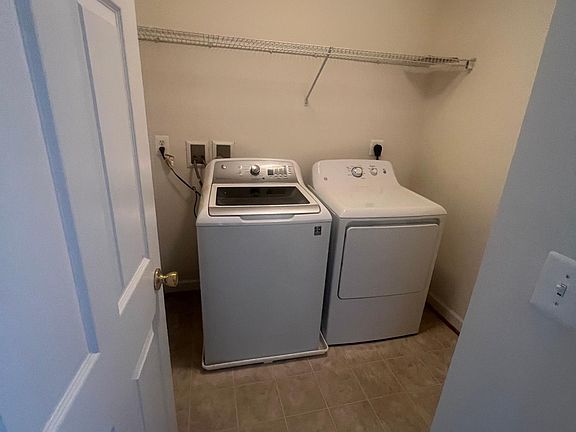 3rd image of 13645 Venturi Ln