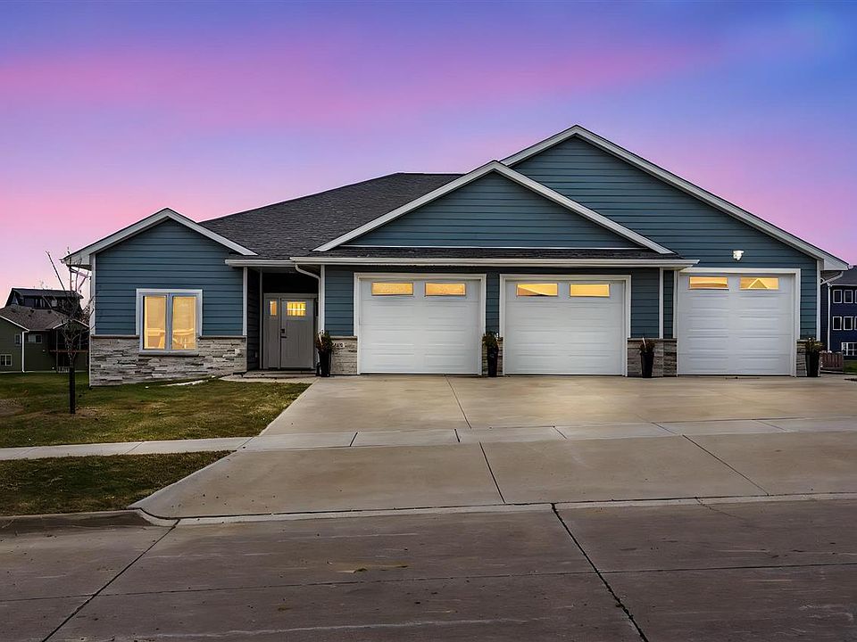 1st image of 753 Silver Charm Ln