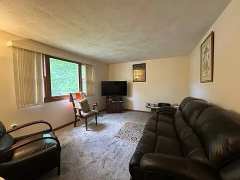 3 Horton Ln — Photo 5