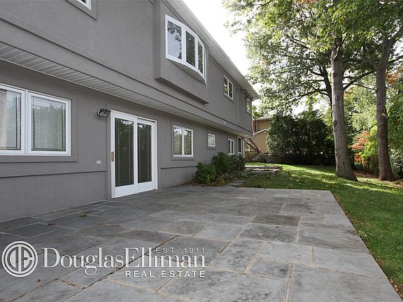 2nd image of 12 Donna Dr