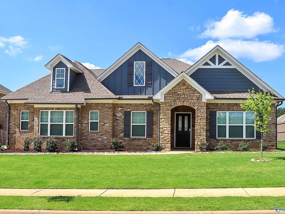1st image of 106 Fenton Cir