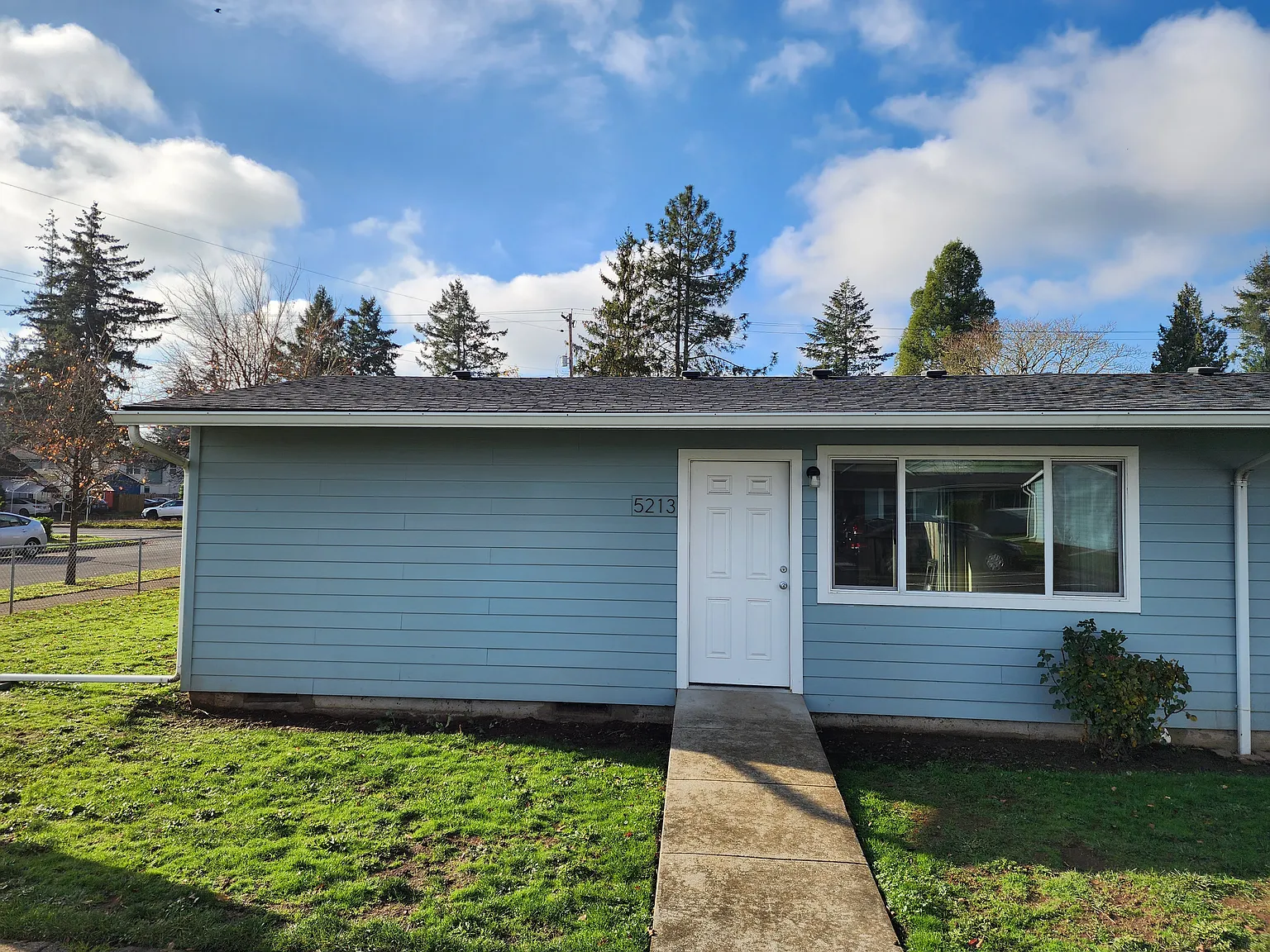 2 bed, 724 sqft, $1,750 — Photo 1